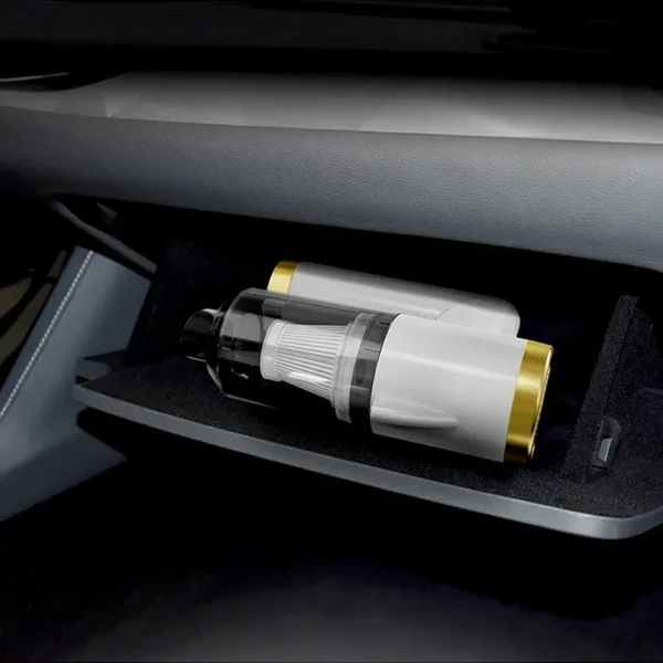 Автомобильный пылесос Q8.Беспроводной пылесос в машину с насадками и подсветкой с USB. Q8 фото