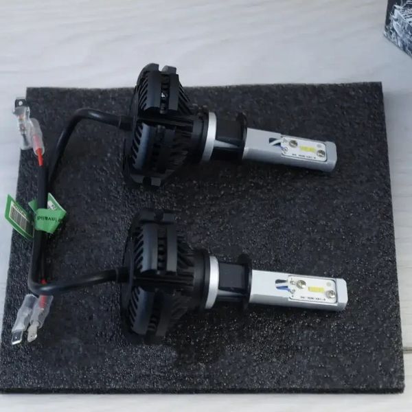 Автомобильные LED лампы X3 H1, лампы для фар ближнего и дальнего света с большим световым потоком в 6000lm X3 H1 фото